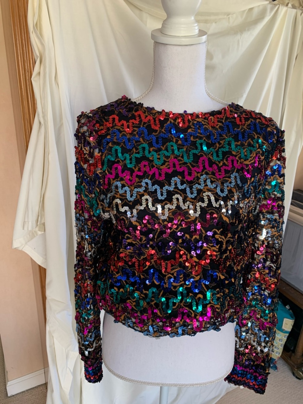 Women's Multicolor Sequin Wave-Pattern Long Sleeve Top